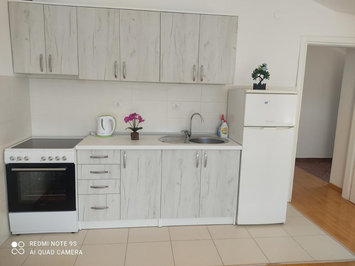 Jovana -- Porodicni Apartmani Igalo แฮร์เซ็ก-โนวี ภายนอก รูปภาพ